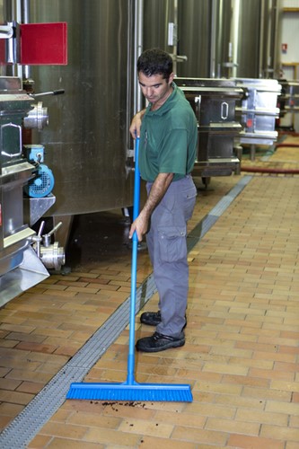 Vikan combiveger wit hard/zachte vezels 610mm 1 Stuk-1