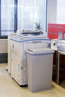 Afvalbak Rubbermaid Slim Jim vertrouwelijk 87l grs 1 Stuk-2