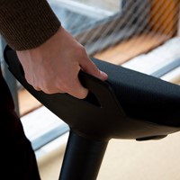 Move-It zit-sta kruk zwart Op = Op-2